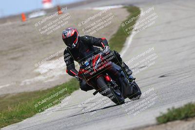 media/Mar-22-2025-TrackDaz (Sat) [[0456df0c41]]/Group B/Session 3 (Outside Grapevine)/
